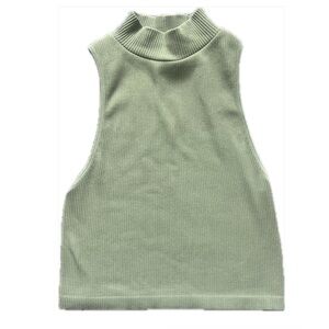 Zara green ribbed mock neck tank top! Woman’s size medium to large💚